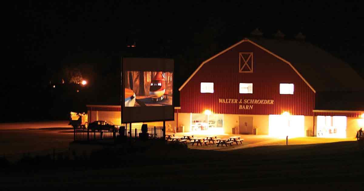 drive in theatre wisconsin dells