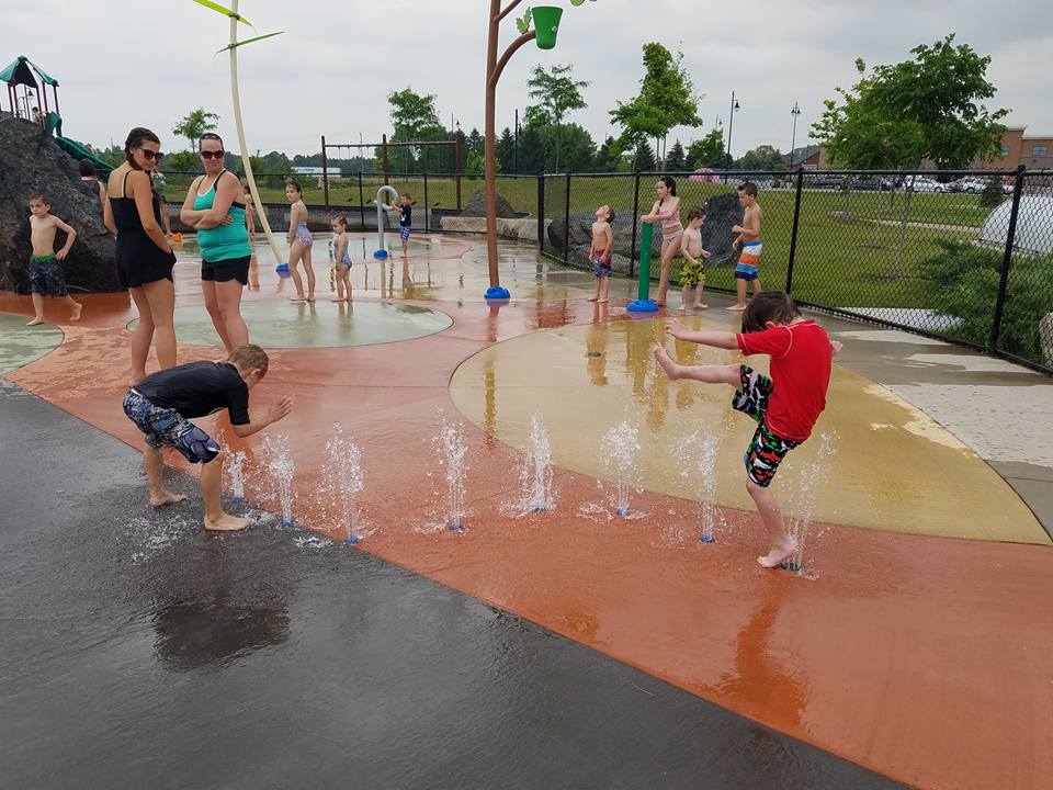 Sherwood Splash Pad / Wanick Choute Park