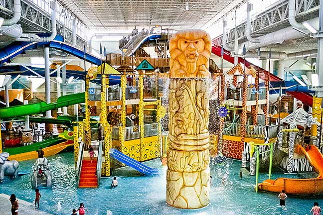 Splash Zone Indoor Waterpark Fun For Families In Wisconsin Go Valley Kids Northeast Wi Family Guide