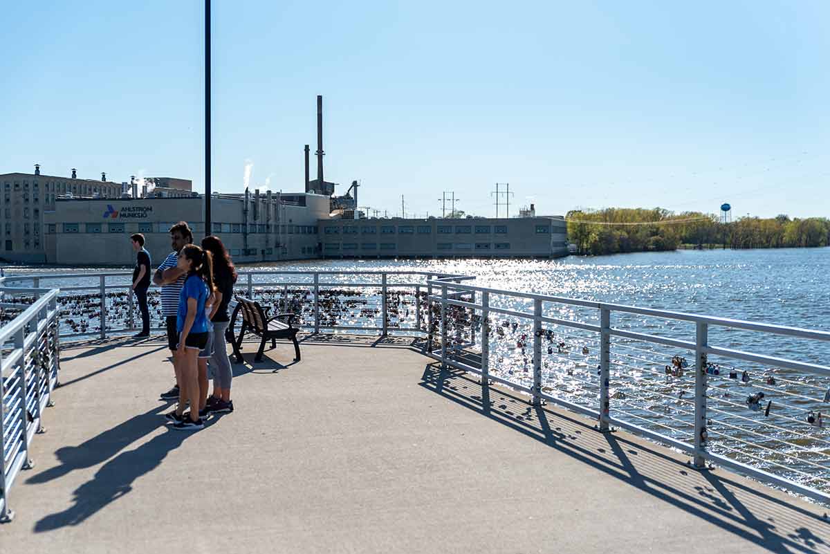 Sunset Point De Pere Locks