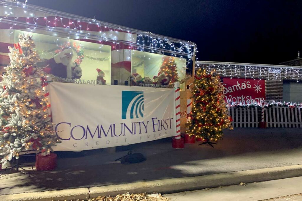 santa at the oshkosh celebration of lights at Menominee Park