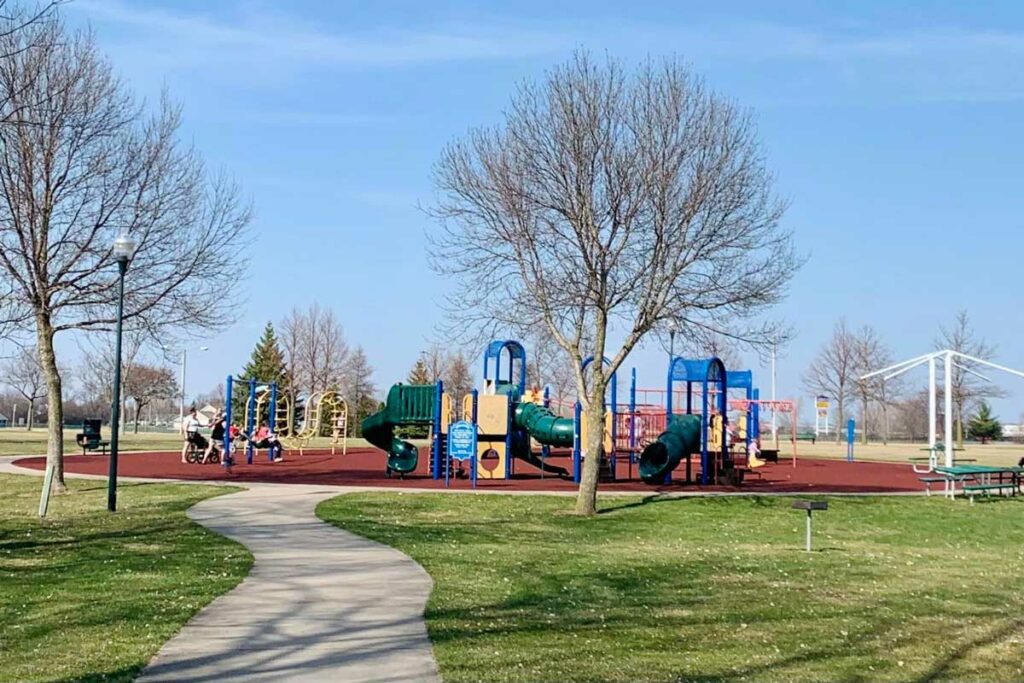 The Best Fox Valley Parks for Spring (Rubber Ground)