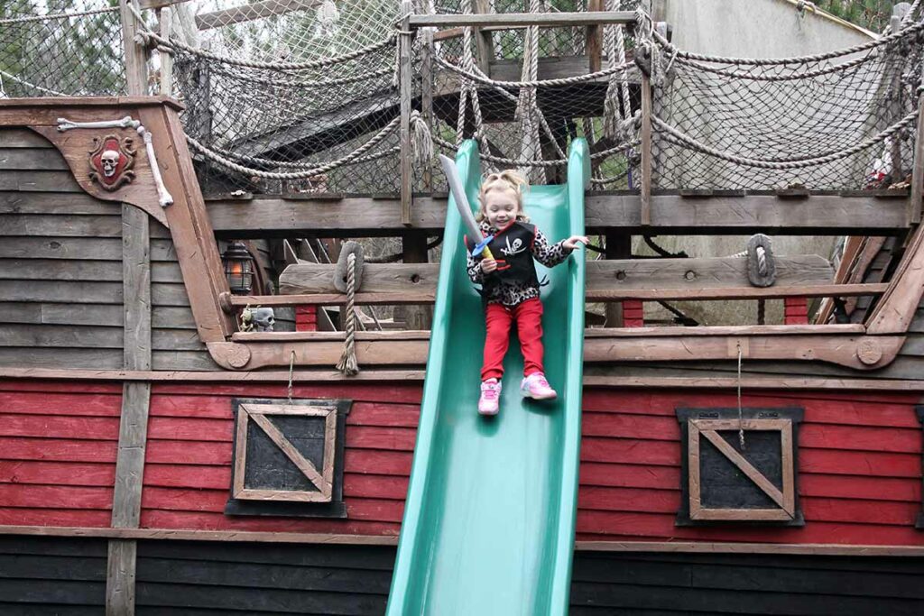 pirate ship near wisconsin dells