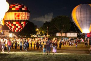 balloon rally in seymour at hamburger fest