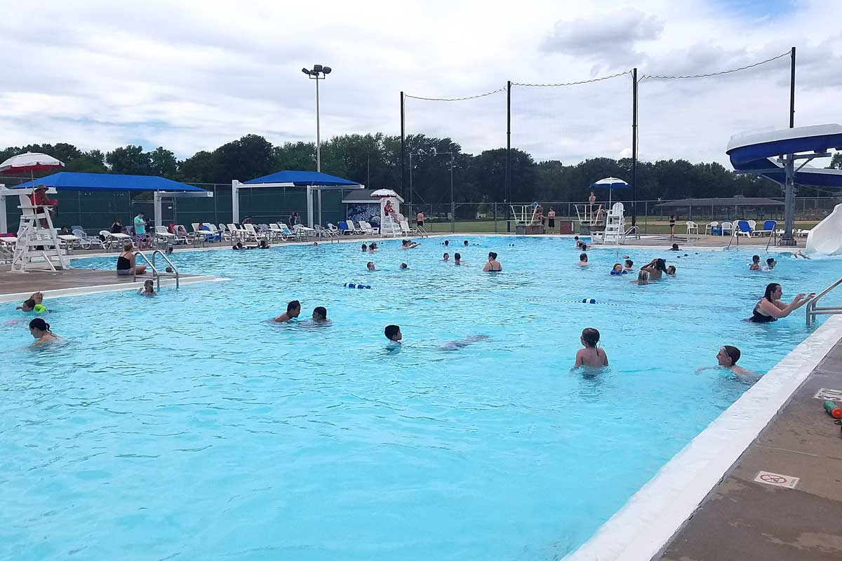 Monona Community Pool
