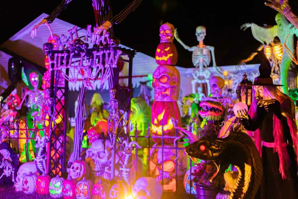 Bone Hallow Halloween Display in Appleton