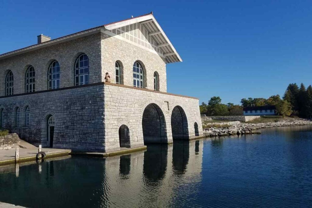 Rock Island Boathouse