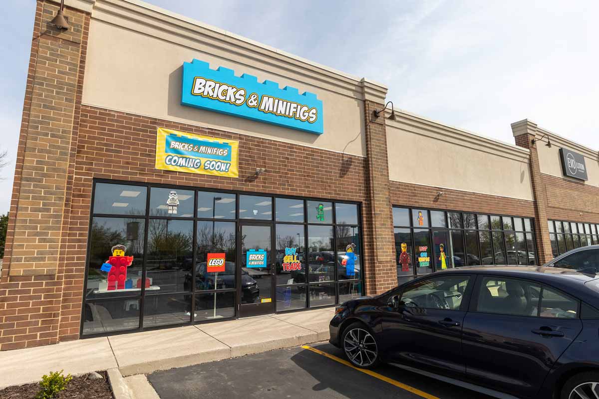 New LEGO Store Opening in Fox Crossing Now Open